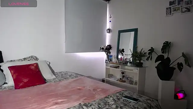  Lalaa online show from October 28, 9:50 pm