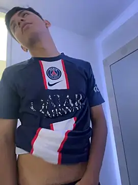 Leonarrrd 01 online show from February 8, 3:19 am