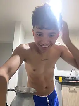 Leonarrrd 01 online show from March 16, 5:03 am