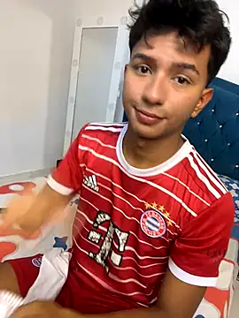 Leonarrrd 01 online show from September 26, 12:36 am