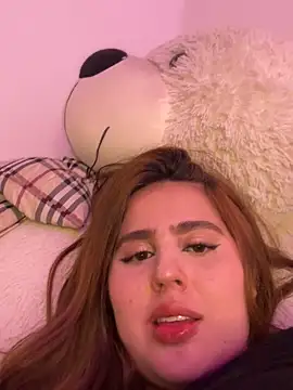 Snapshot of ValerieHilton chatting on November 16, 9:20 pm ValerieHilton online show from November 16, 9:20 pm