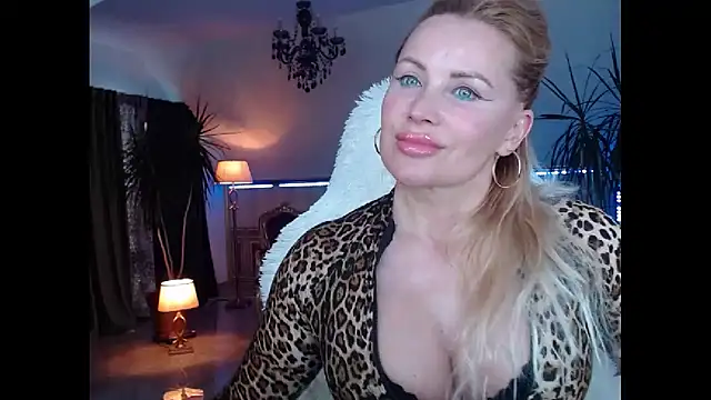 eyesangel22 online show from December 27, 1:07 pm