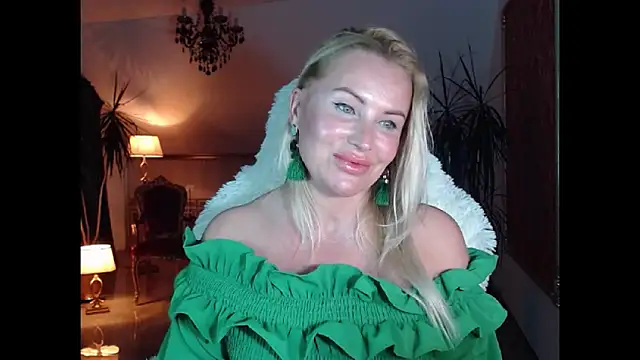 eyesangel22 online show from January 10, 2:45 pm