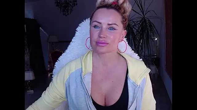 eyesangel22 online show from March 21, 5:32 am