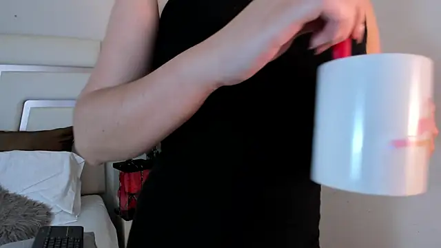 CamilaSofiia online show from March 3, 10:42 pm