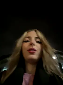 LoraaDoll online show from November 3, 3:57 pm