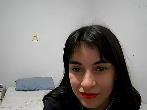 Snapshot of melodybar27 chatting on January 19, 10:28 am melodybar27 online show from January 19, 10:28 am