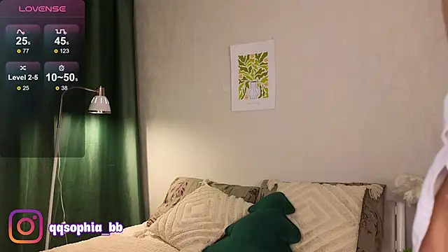 ErinLewist online show from March 21, 1:13 am