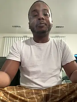 Snapshot of BiigDipper chatting on February 13, 6:52 am BiigDipper online show from February 13, 6:52 am