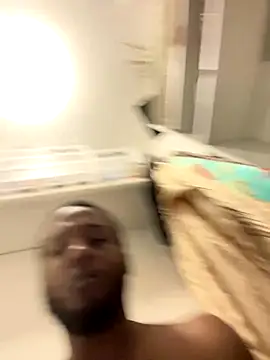 Snapshot of BiigDipper chatting on September 17, 10:22 pm BiigDipper online show from September 17, 10:22 pm