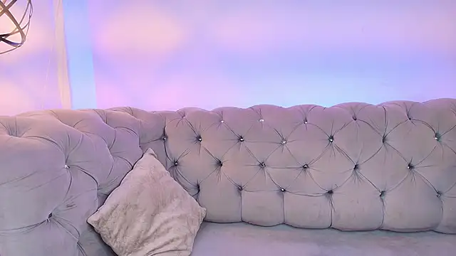 Fluffy Bubble21 online show from September 20, 3:40 am