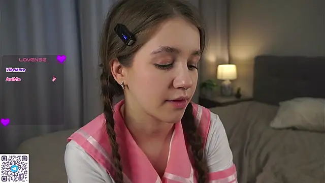 AmiLewis online show from February 11, 7:12 am