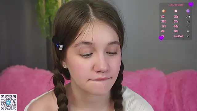 AmiLewis online show from March 6, 7:14 am