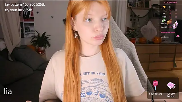 lil lia online show from October 23, 1:05 am