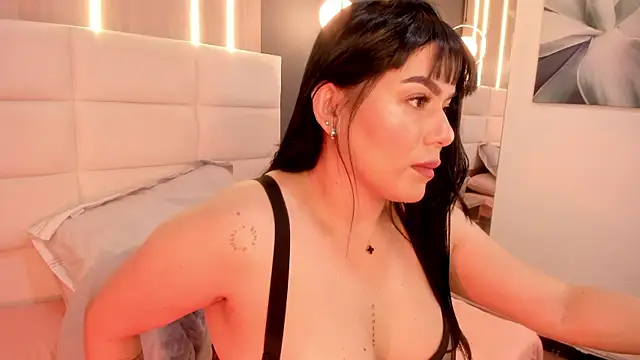 Snapshot of Miah_gomez_ chatting on January 11, 7:05 pm Miah gomez online show from January 11, 7:05 pm