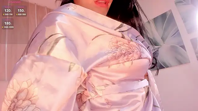 Snapshot of Miah_gomez_ chatting on January 22, 4:44 pm Miah gomez online show from January 22, 4:44 pm