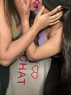 Snapshot of Miss__Malaika chatting on December 23, 10:21 am Miss Malaika online show from December 23, 10:21 am