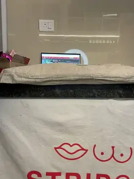 Snapshot of Miss__Malaika chatting on March 17, 1:08 pm Miss Malaika online show from March 17, 1:08 pm