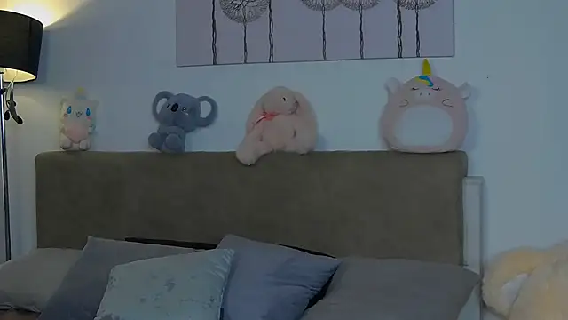 CassKiera online show from September 29, 5:01 am