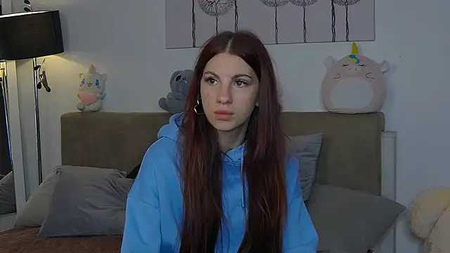 CassKiera online show from October 15, 5:18 am