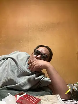 Snapshot of punk0805 chatting on September 26, 10:52 am punk0805 online show from September 26, 10:52 am