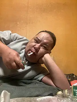 Snapshot of punk0805 chatting on October 11, 11:31 am punk0805 online show from October 11, 11:31 am