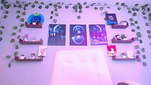 macey elliot  online show from February 7, 7:27 pm