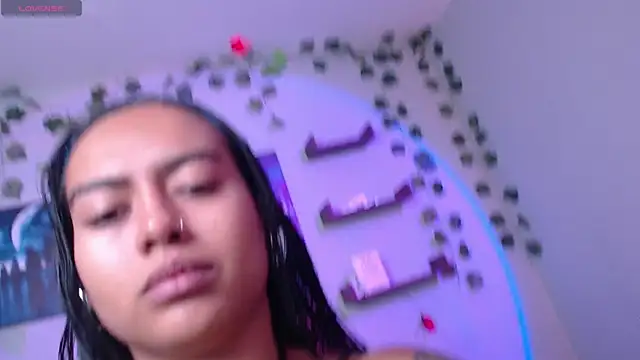 macey elliot  online show from March 8, 3:13 pm