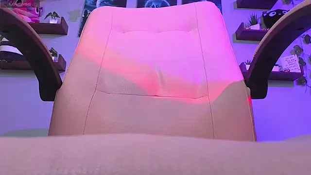 macey elliot  online show from March 16, 5:07 pm