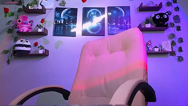 macey elliot  online show from March 22, 12:14 pm