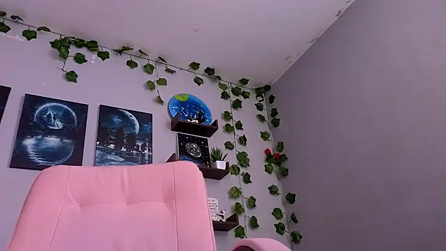 macey elliot  online show from September 9, 5:01 pm