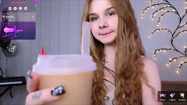 Britney Lynch online show from January 24, 8:43 pm