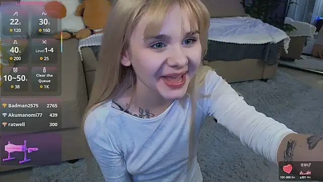 Britney Lynch online show from March 19, 10:53 pm