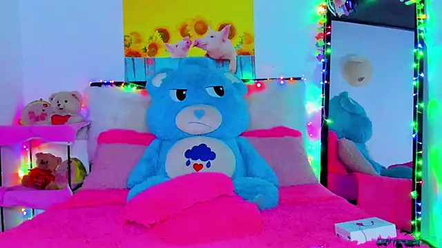 Snapshot of Candy_Candy__ chatting on March 19, 6:57 am Candy Candy online show from March 19, 6:57 am