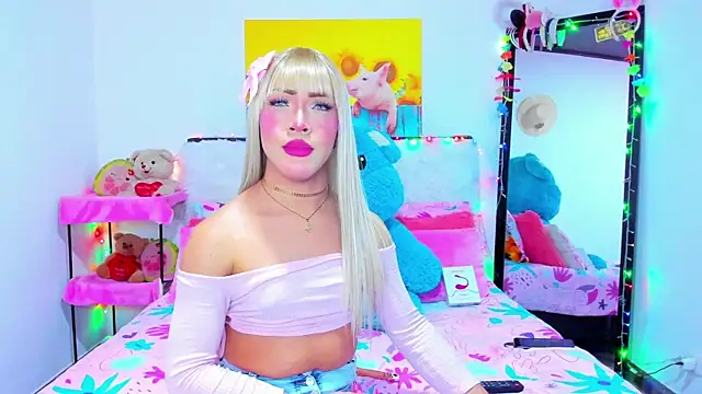 Snapshot of Candy_Candy__ chatting on September 13, 8:19 pm Candy Candy online show from September 13, 8:19 pm