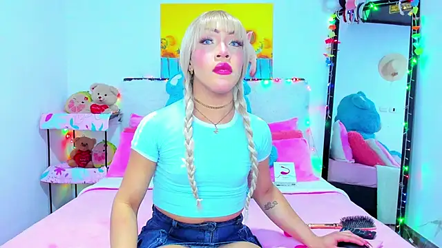 Snapshot of Candy_Candy__ chatting on September 27, 12:15 am Candy Candy online show from September 27, 12:15 am