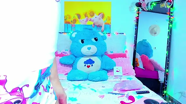 Snapshot of Candy_Candy__ chatting on November 23, 11:15 pm Candy Candy online show from November 23, 11:15 pm