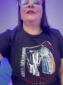 Snapshot of PaulinaSanders_X chatting on January 28, 7:00 pm PaulinaSanders X online show from January 28, 7:00 pm