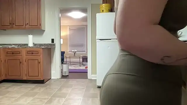 sexylilly69 online show from February 13, 3:18 am