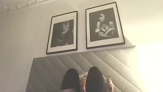 Jeanny Bln online show from December 1, 9:59 pm