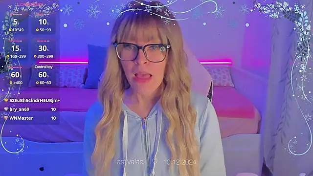 Snapshot of estivalae chatting on December 10, 6:38 pm estivalae online show from December 10, 6:38 pm