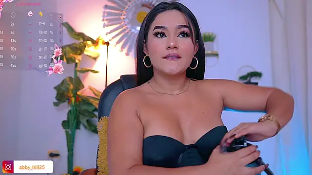 abbyhill27 online show from February 9, 9:28 pm