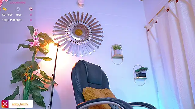 abbyhill27 online show from February 19, 5:16 am