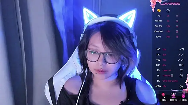 maydaykimmy online show from September 28, 8:14 pm