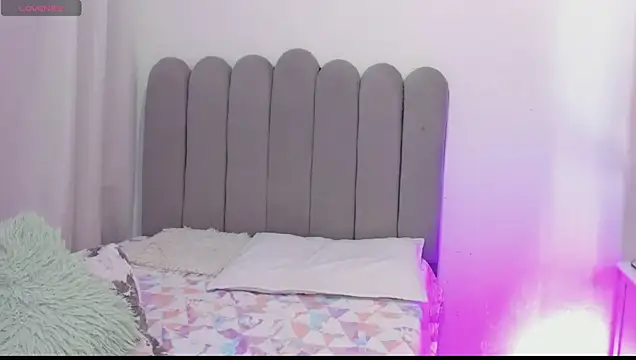 andrea osorio  online show from October 13, 11:43 am