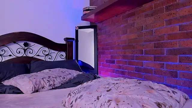 Snapshot of noemi_foxxx chatting on February 6, 3:20 pm noemi foxxx online show from February 6, 3:20 pm