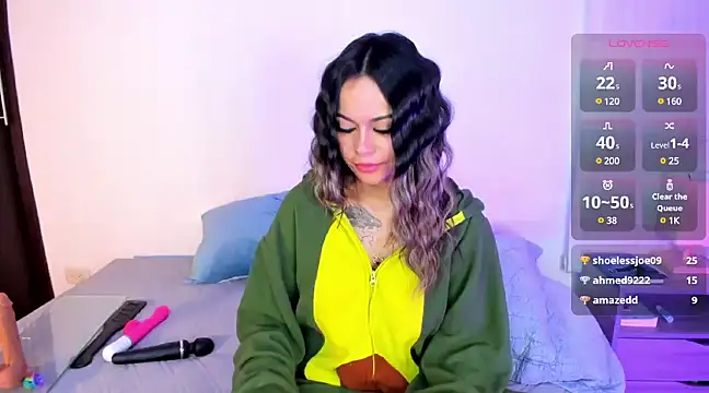 summer holiday online show from December 10, 9:44 am