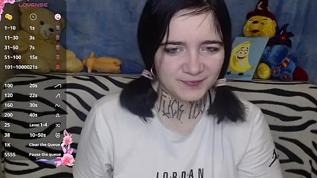 Snapshot of Yours_good_mood chatting on December 17, 11:59 pm Yours good mood online show from December 17, 11:59 pm