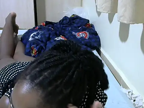 queen-sasha online show from March 18, 4:37 pm