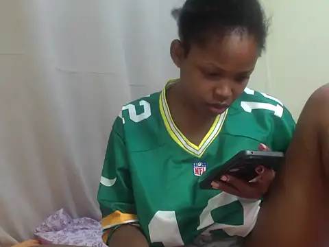 queen-sasha online show from November 16, 5:40 pm